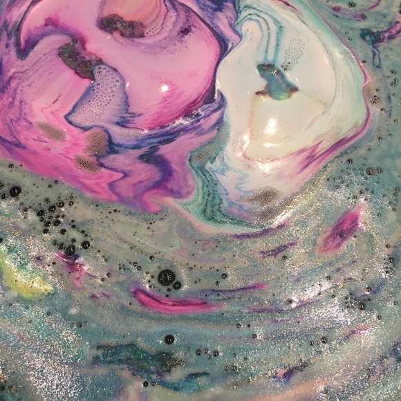 Meet your Posher, Billie - Picture 1 of 1